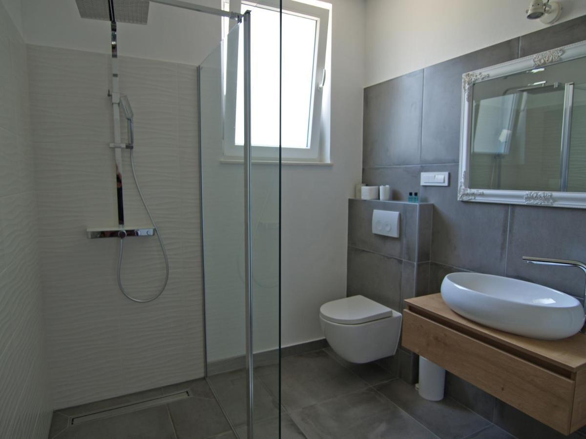Barbat na Rabu Villa Papalina 3 מראה חיצוני תמונה